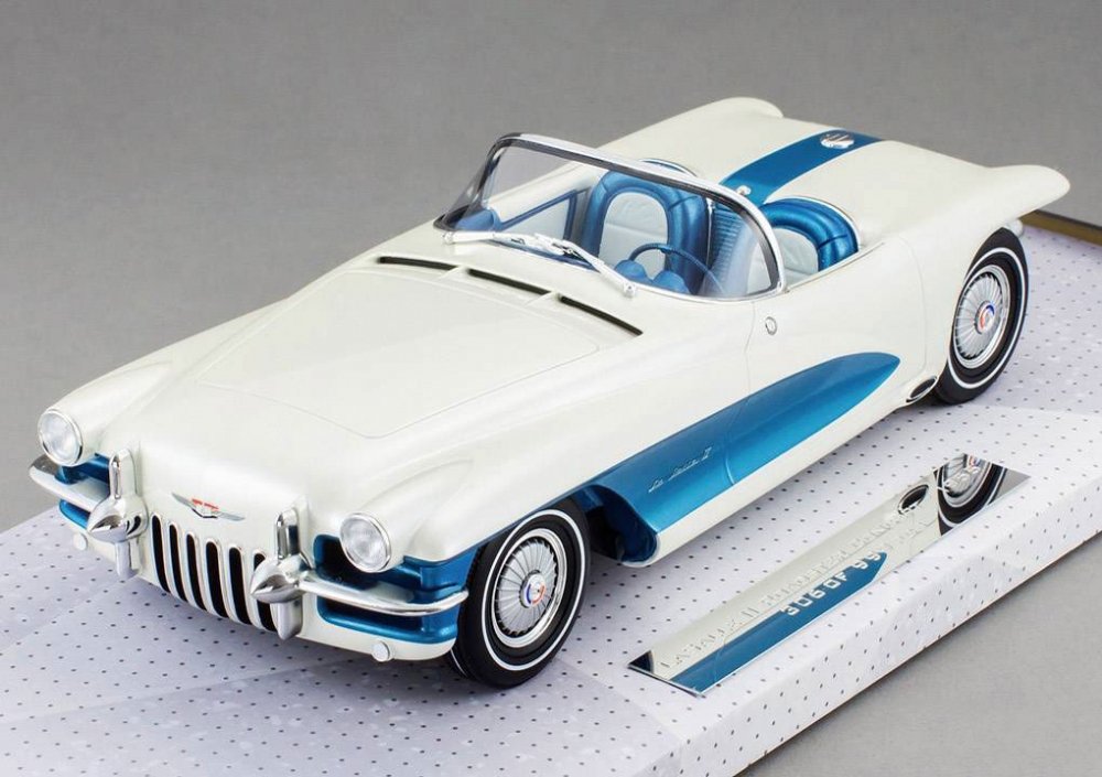 1:18 LA SALLE Roadster (1955), white / blue - 107147030