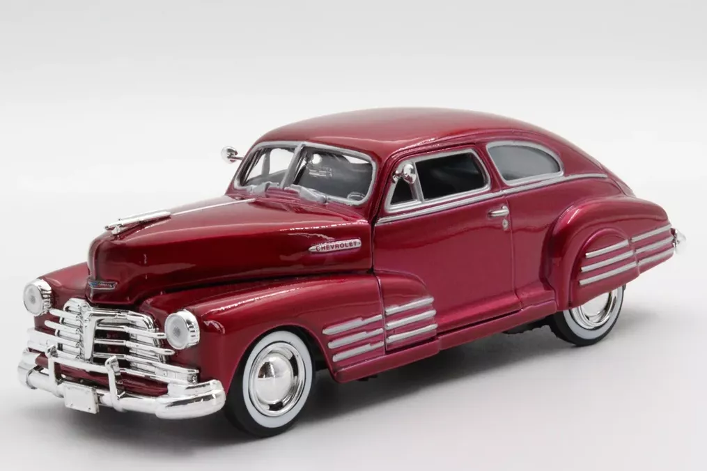1:24 CHEVROLET Aerosedan Fleetline (1948), red - 73266R