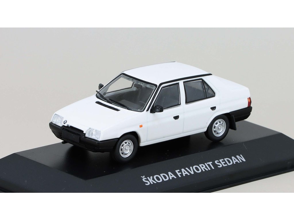 1:43 SKODA Favorit Sedan (1986), white - SKOP104
