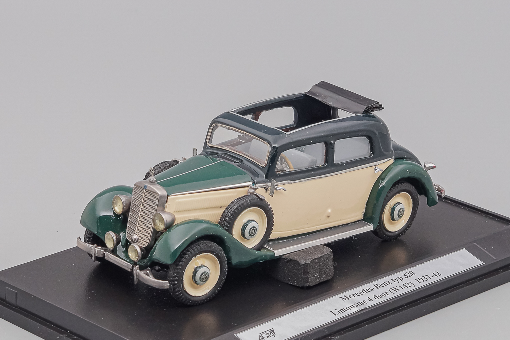 1:43 MERCEDES-BENZ Typ 320 Limousine 4-door W142 (1937-1942), dark green / cream - AGM026