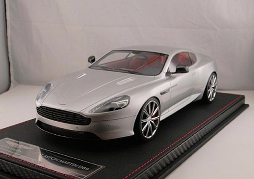 1:18 ASTON MARTIN DB 9, silver - F026-01