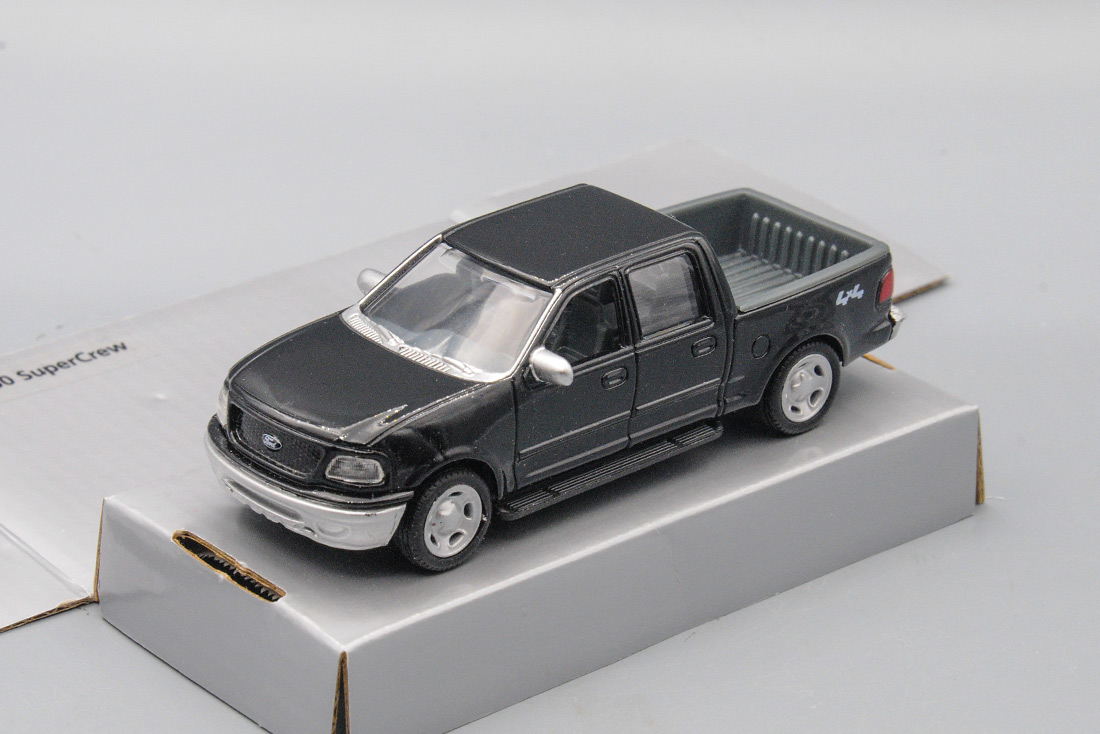 1:43 FORD F-150 SuperCrew, black - 73401/22-BK