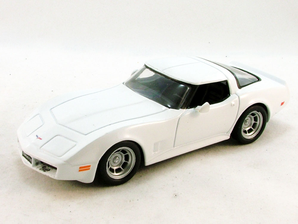 1:43 CHEVROLET Corvette Stingray (1973), Суперкары 63, белый - SUP063