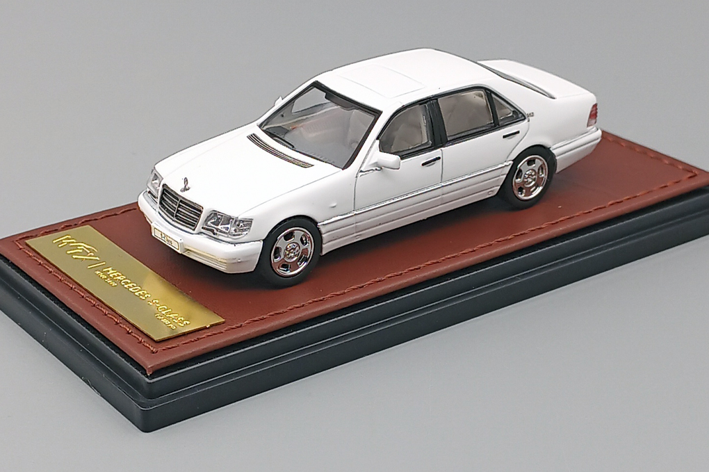 1:64 MERCEDES-BENZ S600 V12 (W140), white - CM431WH
