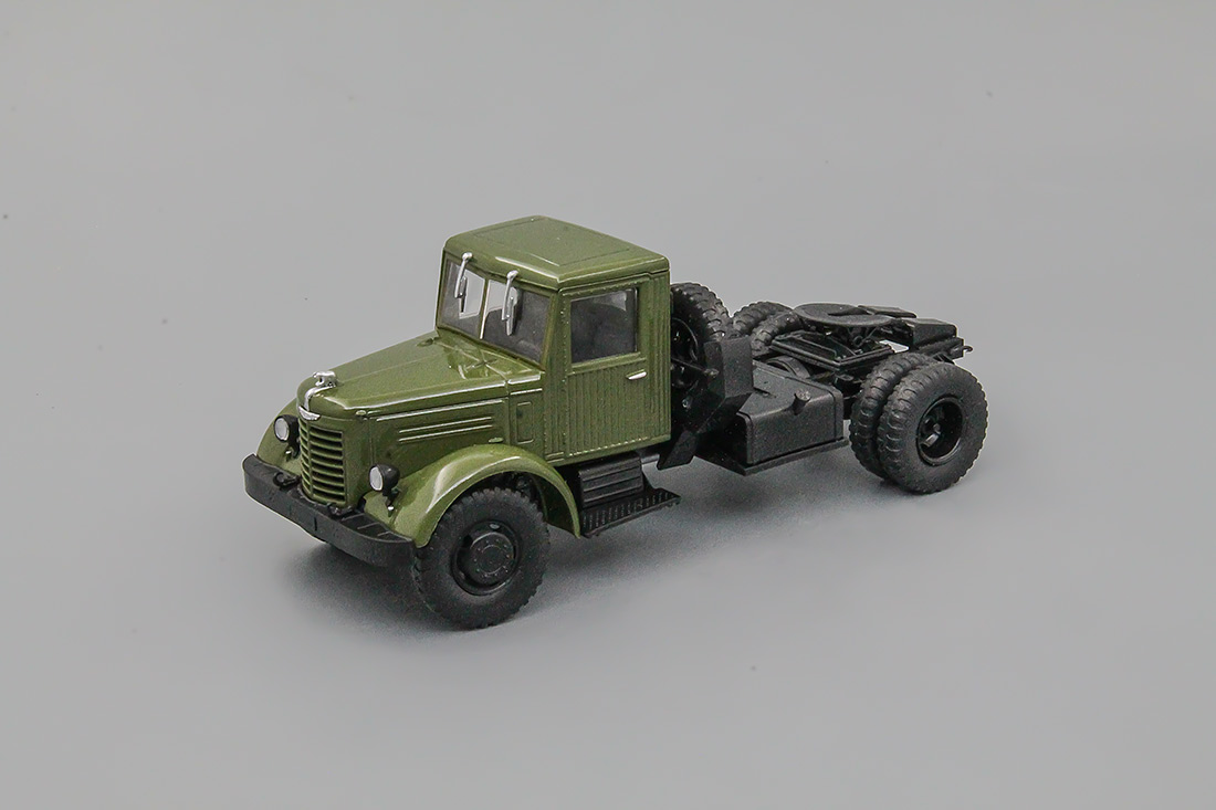 1:43 ЯАЗ-200В седельный тягач, хаки - AB-1001Ж