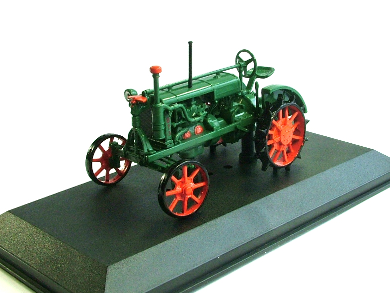 1:43 ВТЗ Универсал (1934), Тракторы 4, зеленый - TRC004