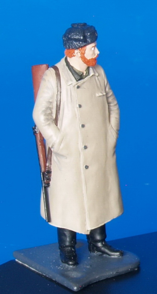 1:43 Фигурка Кузьмича из к/ф «Особенности Национальной Охоты» - ICV048F