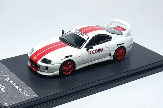 1:64 TOYOTA Supra JZA80 *Advan* (1994), white/red - C640020B
