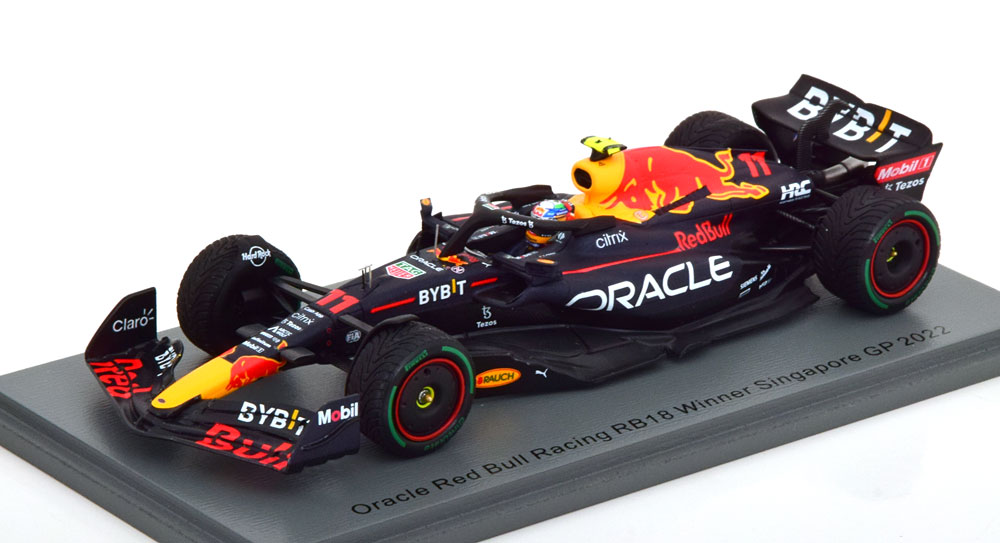 1:43 RED BULL RB18 Winner GP Singapur, Perez (2022) - S8560