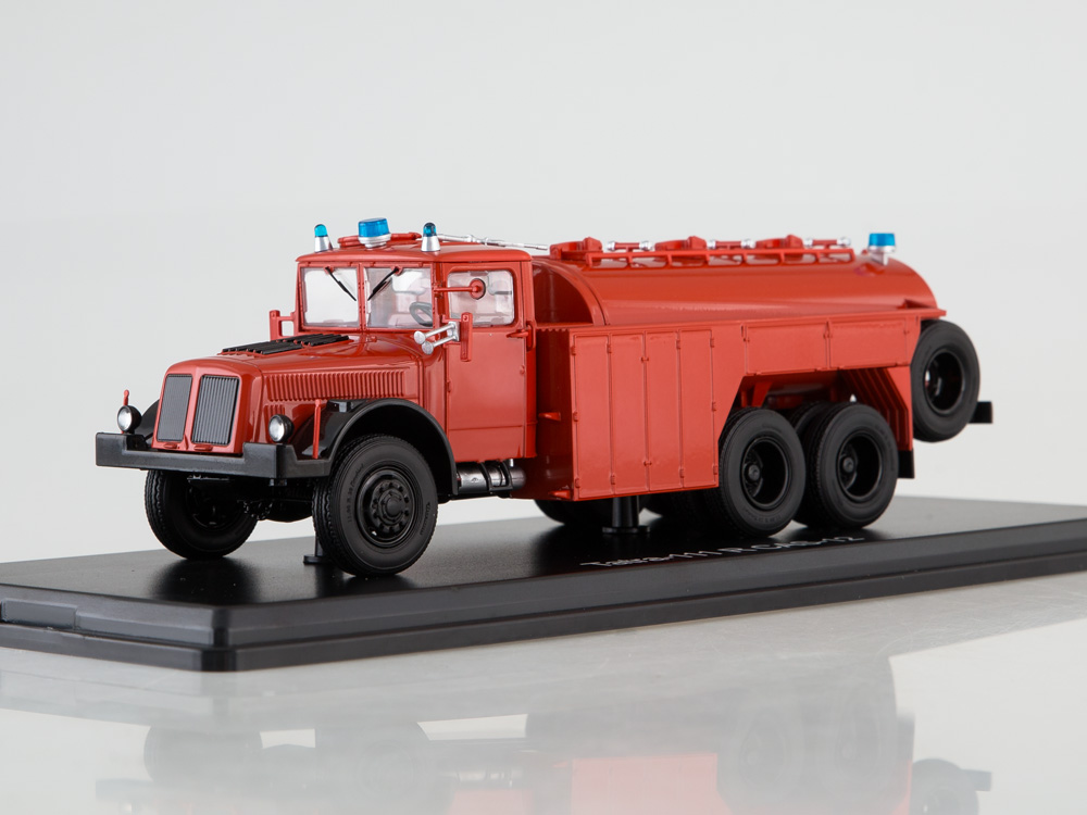 1:43 TATRA-111R CAS-12 Пожарная цистерна, красный - SSM1309