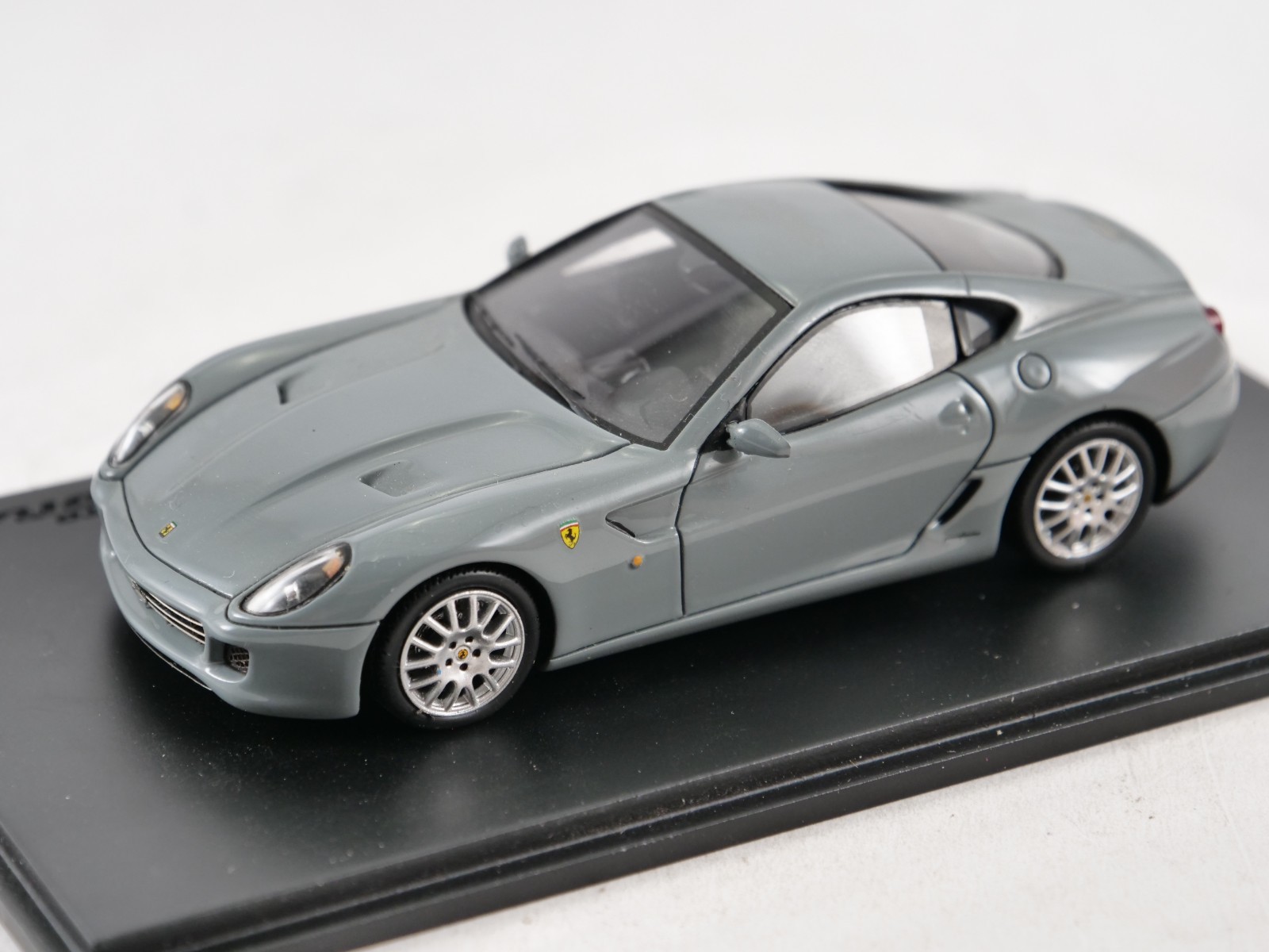 1:43 FERRARI 599 GTB Fiorano (2007), grey - RL147-X1