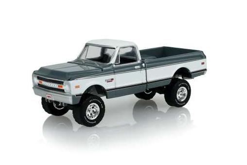 1:64 CHEVROLET K10 Custom Pickup *Barrett Jackson Series 17* (1972), green/white - 37340C