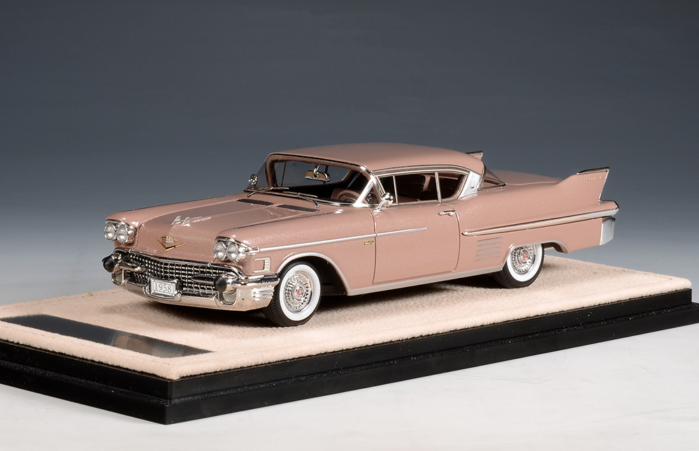 1:43 CADILLAC Coupe Deville (1958), Meridian Taupe - STM58604