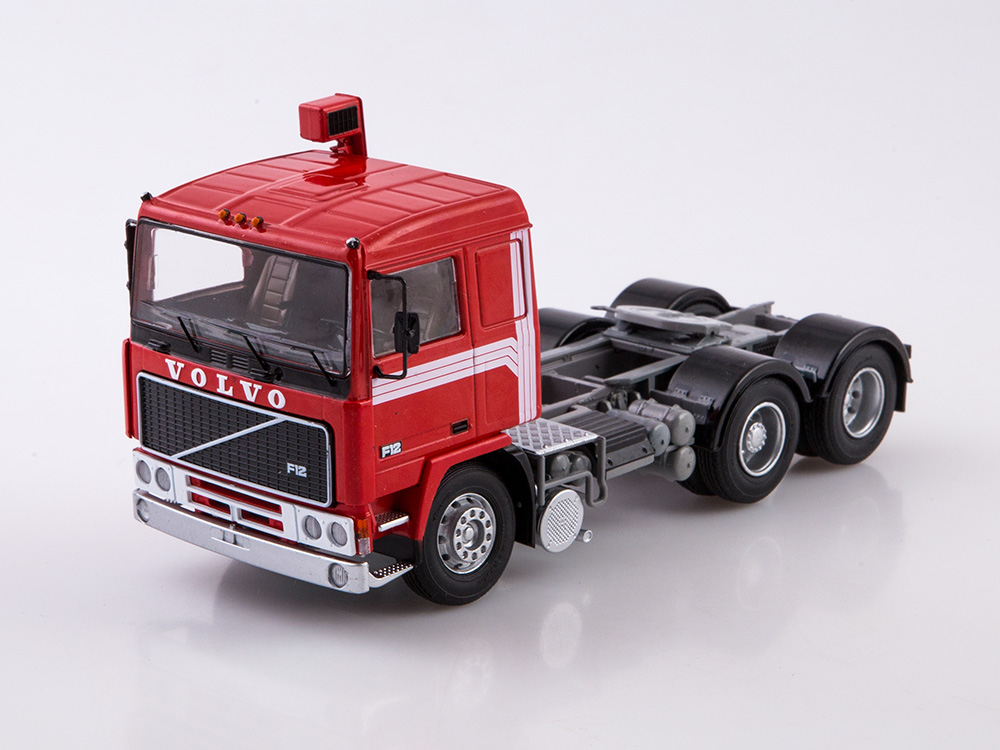 1:43 VOLVO F12 седельный тягач, красный - SSM1562-X1