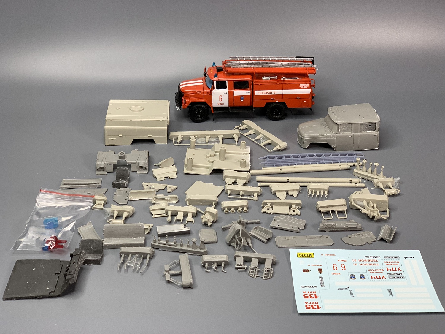 1:43 Набор для конверсии Пожарный автомобиль АЦ-40(130)-63б АМУР - MZ079