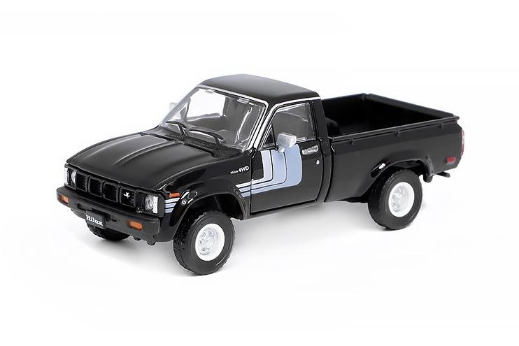 1:64 TOYOTA Hilux RHD (1980), red - 64B0227