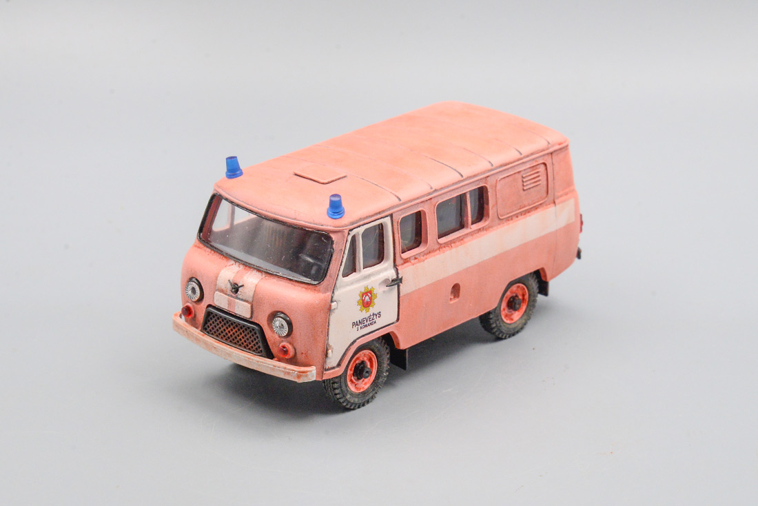 1:43 УАЗ-39099 пожарный, Panevezys (Литва), со следами эксплуатации - RG054