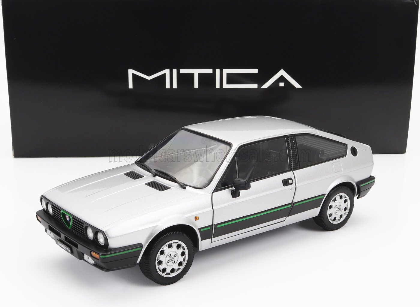 1:18 ALFA ROMEO Alfa Romeo Sprint 1.5 Quadrifoglio Verde (1983), Grigio Nisida Met Grey - 200042-D