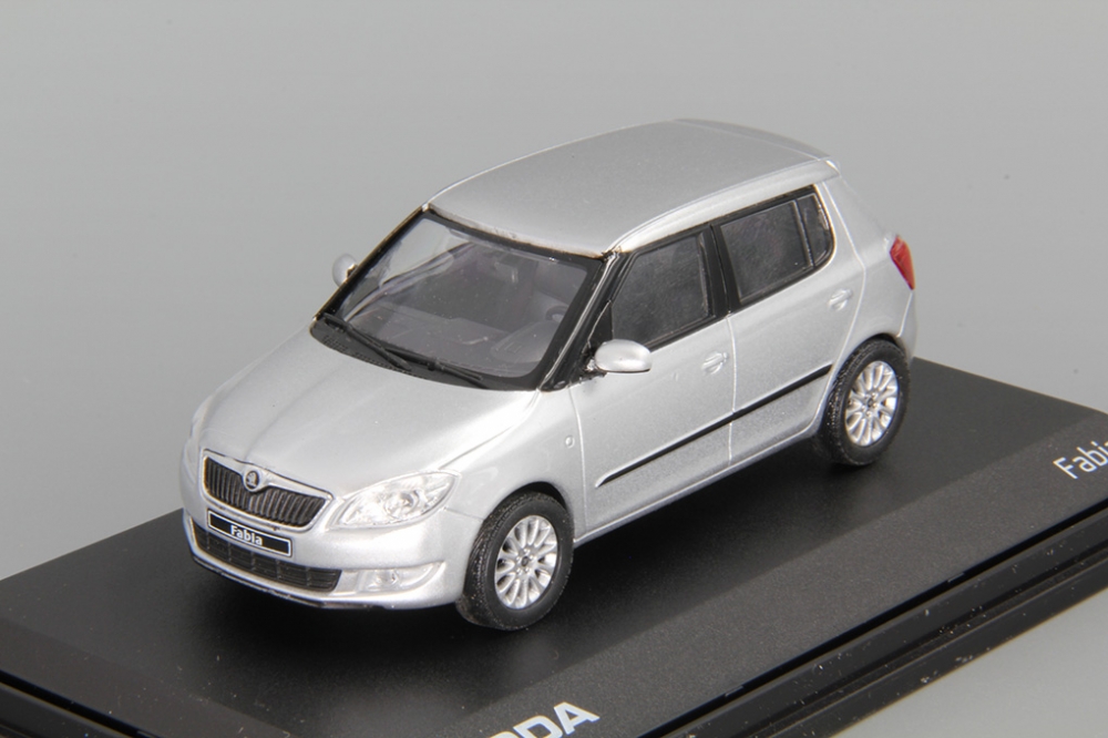 1:43 SKODA Fabia II (facelift 2012), silver - 023AB