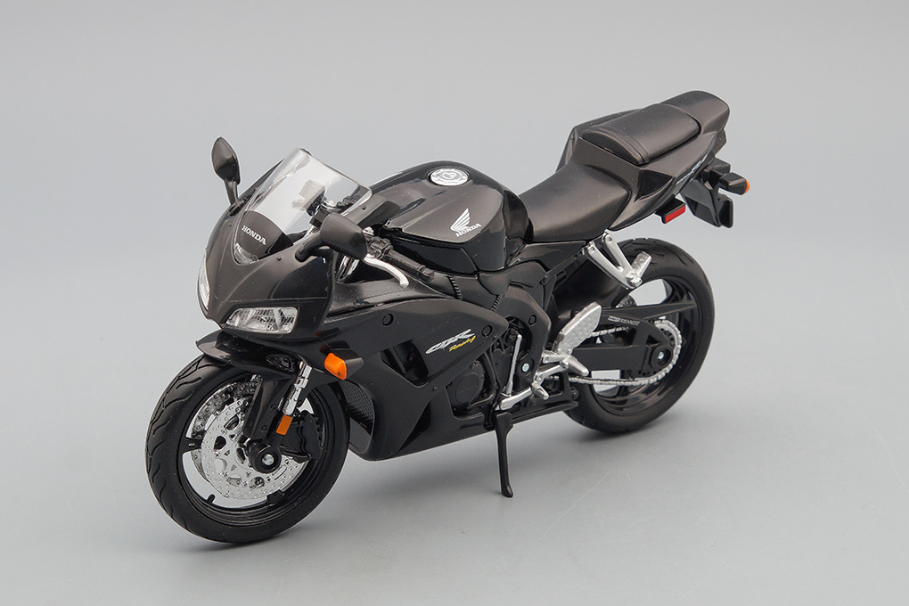 1:12 HONDA CBR 1000 RR, black - 11850