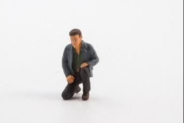 1:43 Фигурка Мужчина в пиджаке - 114c