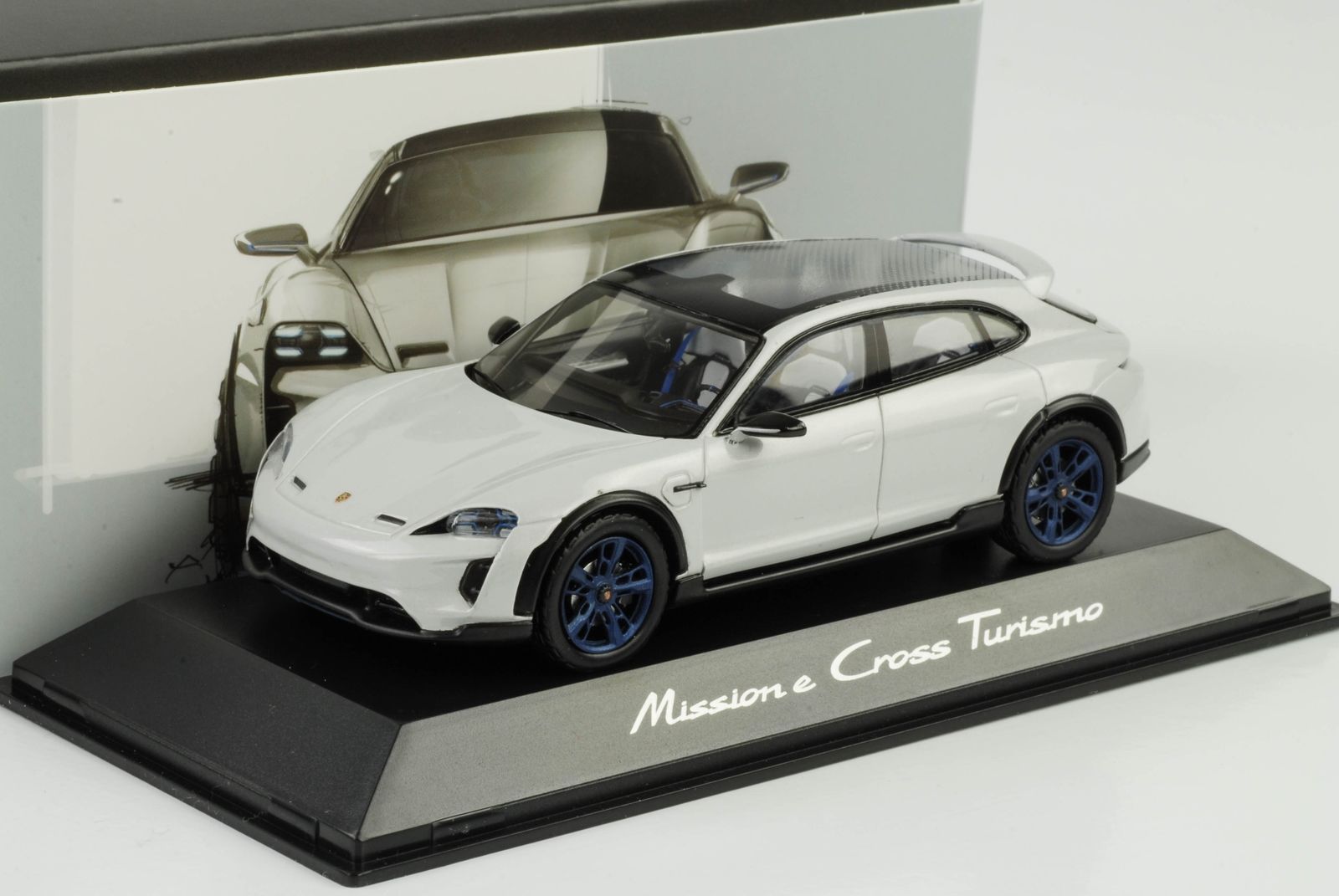 1:43 PORSCHE Mission E Cross Turismo Special Edition, light grey - WAP0209000J
