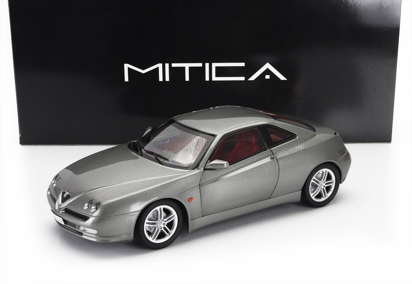 1:18 ALFA ROMEO Gtv 2.0 V6 Tb (1998), Grigio Titanio 613 - Grey Met - 200074-D