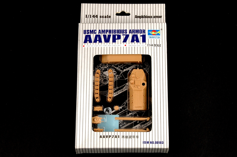 1:144 Сборная модель Американская плавающая БМП AAVP7A1 - 00103
