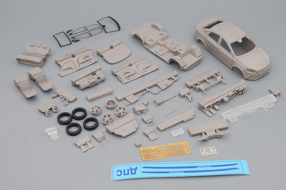 1:43 Сборная модель Lada Vesta Cross ДПС - KT042