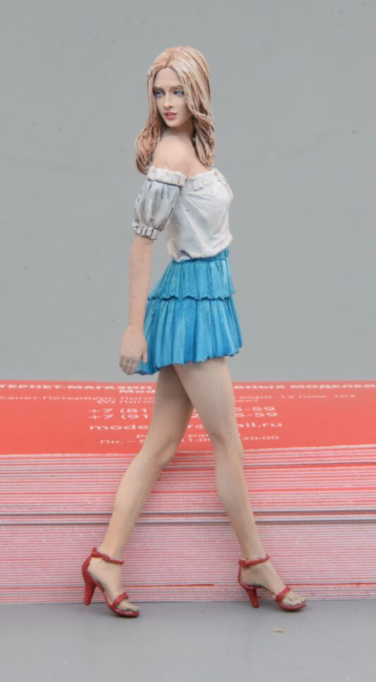 1:24 Фигурка Мюзетта Крашена - M003A