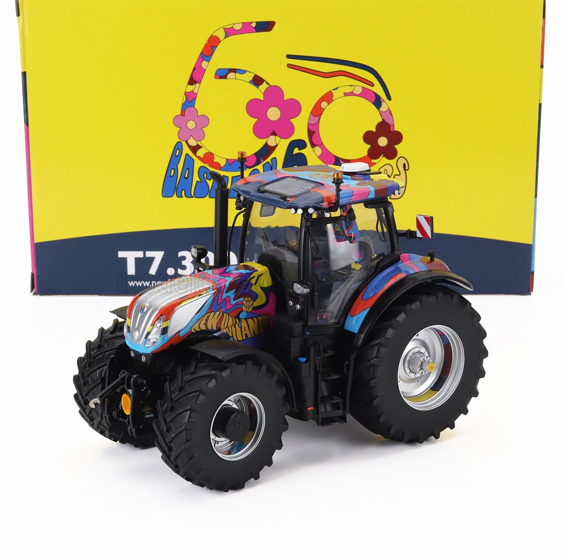 1:32 NEW HOLLAND T7.300 Tractor 2020 - 60 Years Anniversary Basildon Factory, Various - UH6698