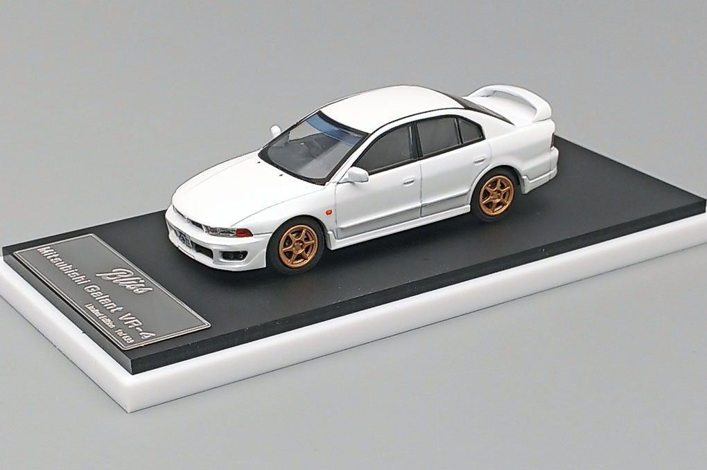 1:64 MITSUBISHI Galant VR-4 (1998), white - 26701WG