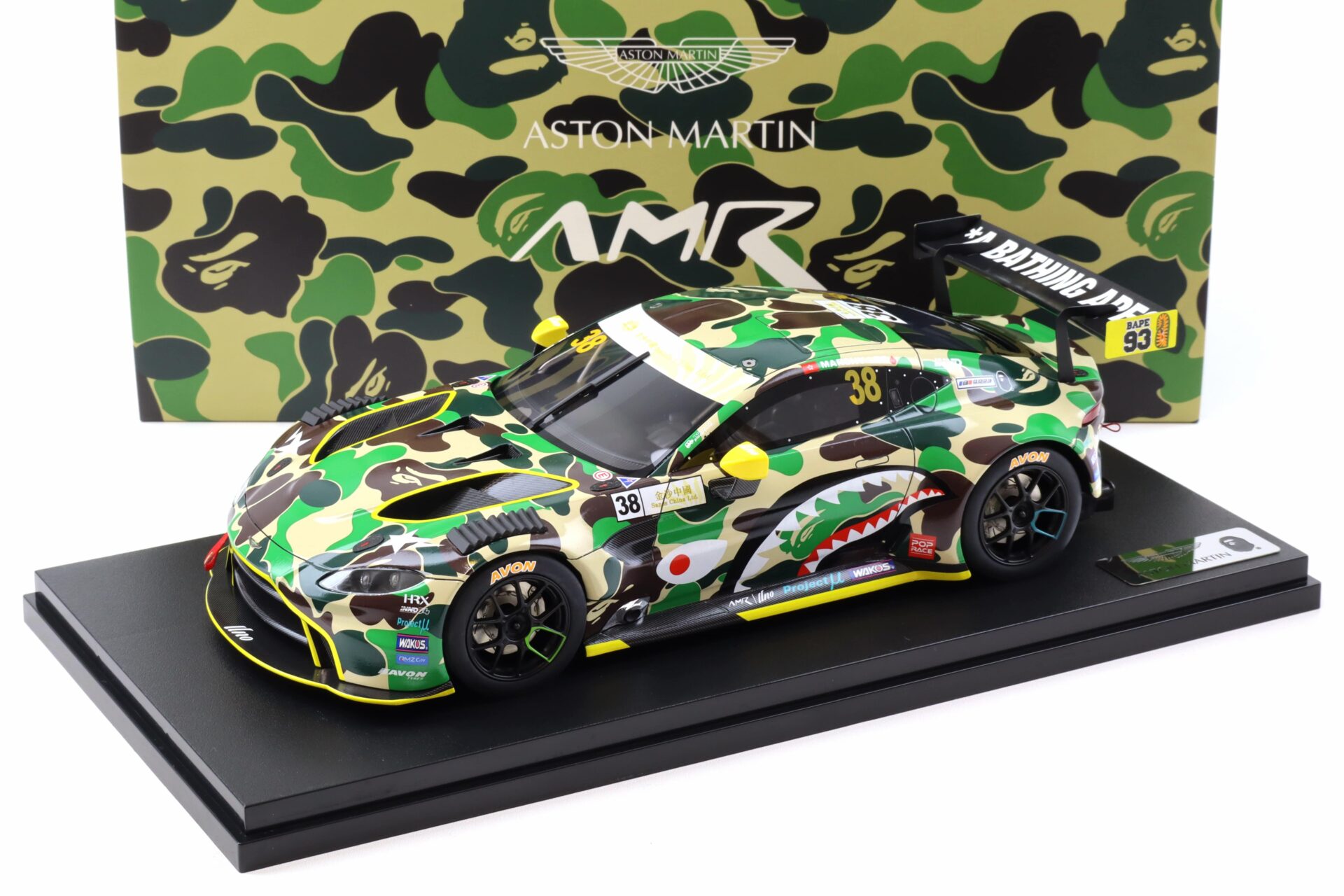 1:18 ASTON MARTIN Vantage GT3 BAPE - PR18AM01