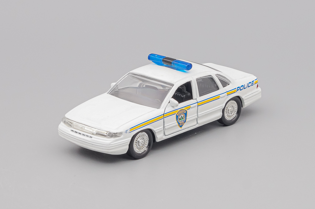 1:43 FORD Crown Victoria Augusta Police, white - LOT01413
