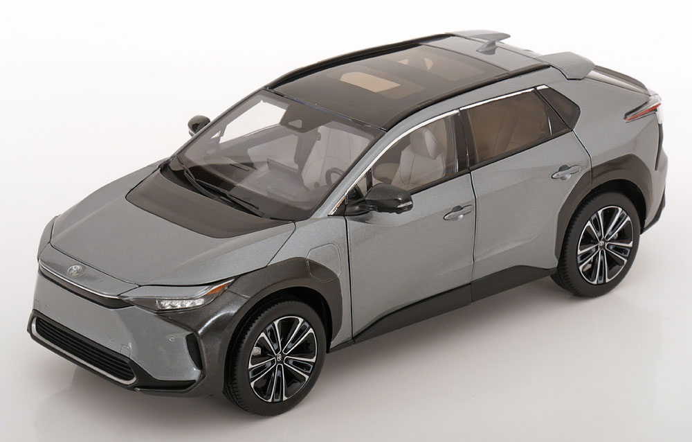 1:18 TOYOTA bZ4X (2022), grey metallic - 106027