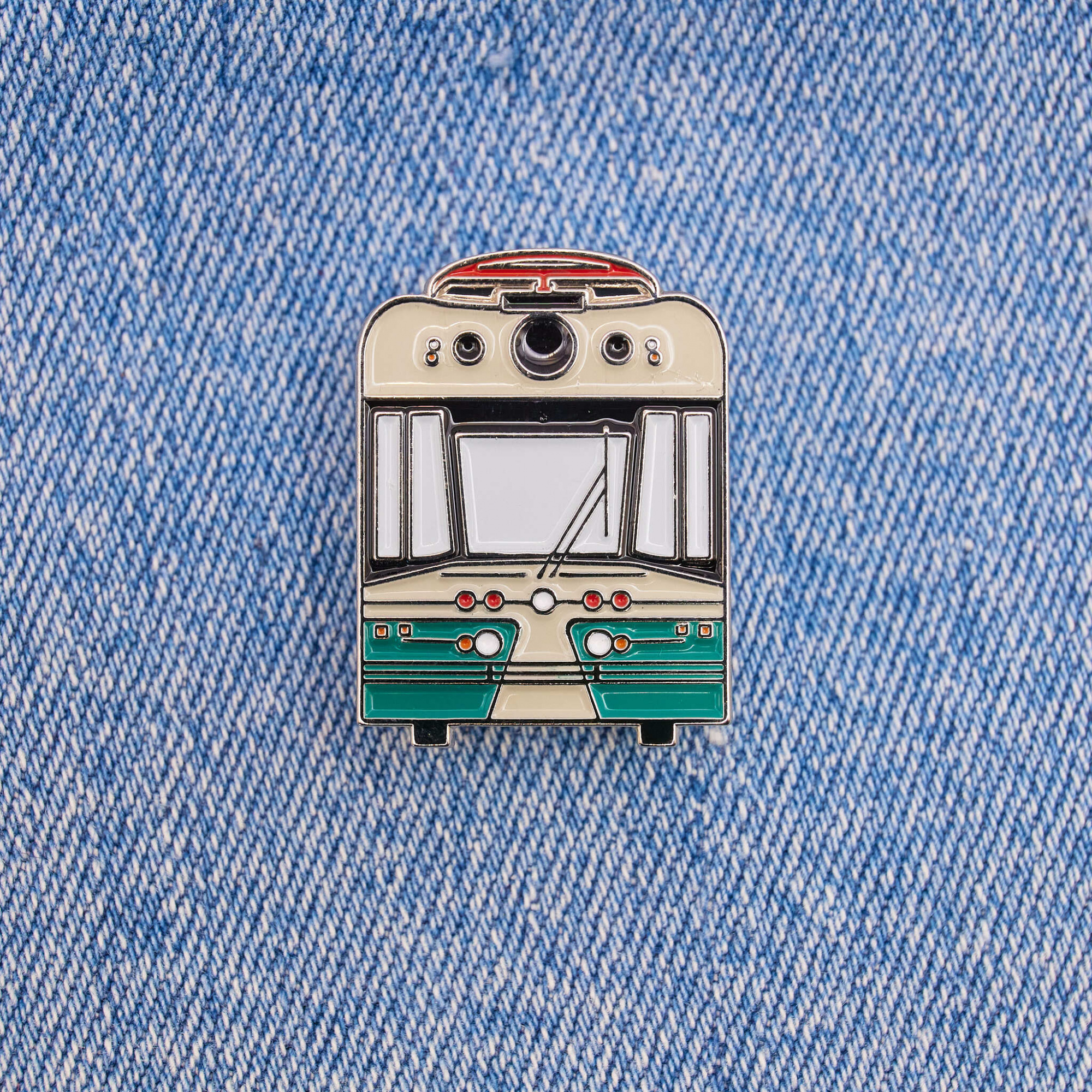 Значок '71-421Р', бежевый / зеленый - TAG051