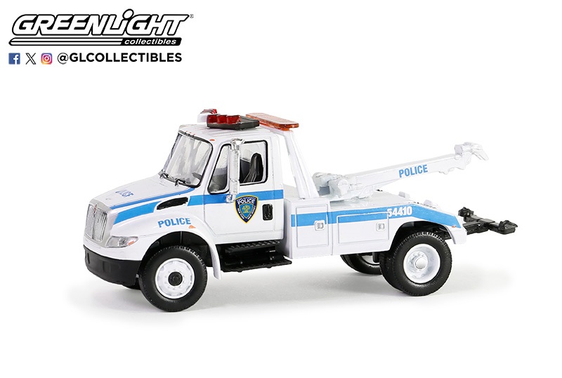 1:64 INTERNATIONAL Durastar 4400 эвакуатор 'Port Authority of New York & New Jersey Police' (2019) - 33250A