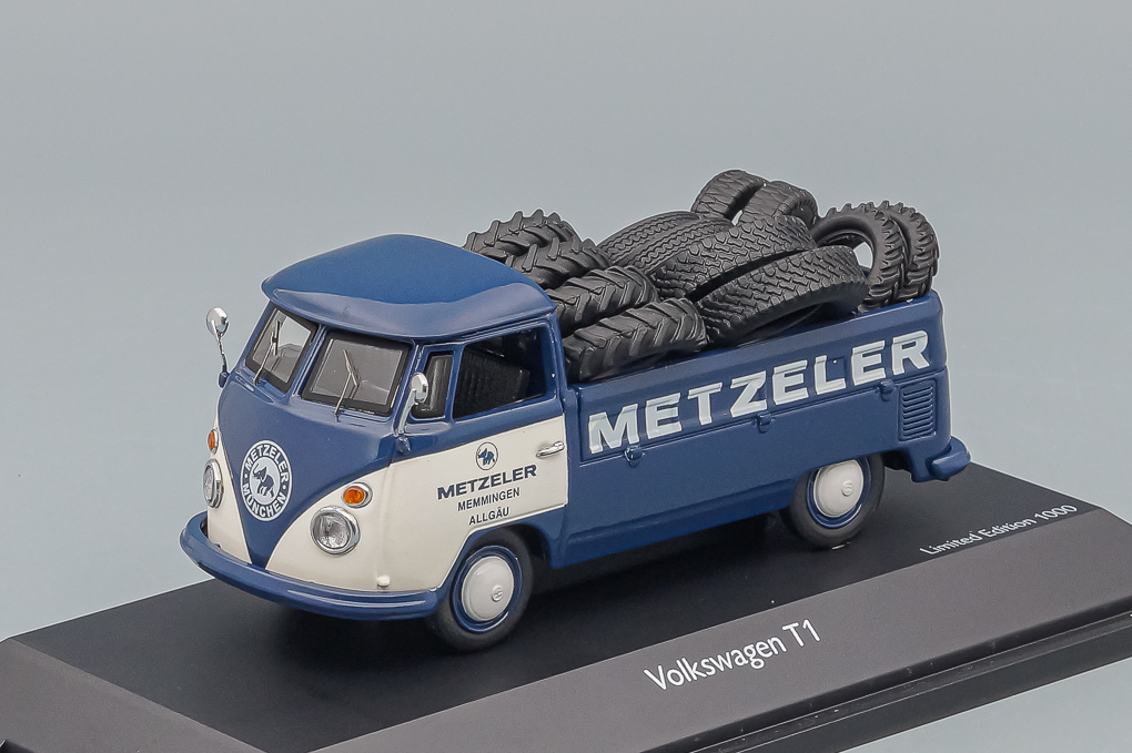 1:43 VOLKSWAGEN T1 Pick up Metzeler, blue - 02606-X1