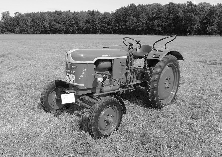 1:43 Deutz F2L 612/6 (1956г.), Тракторы 123, green - TRC123