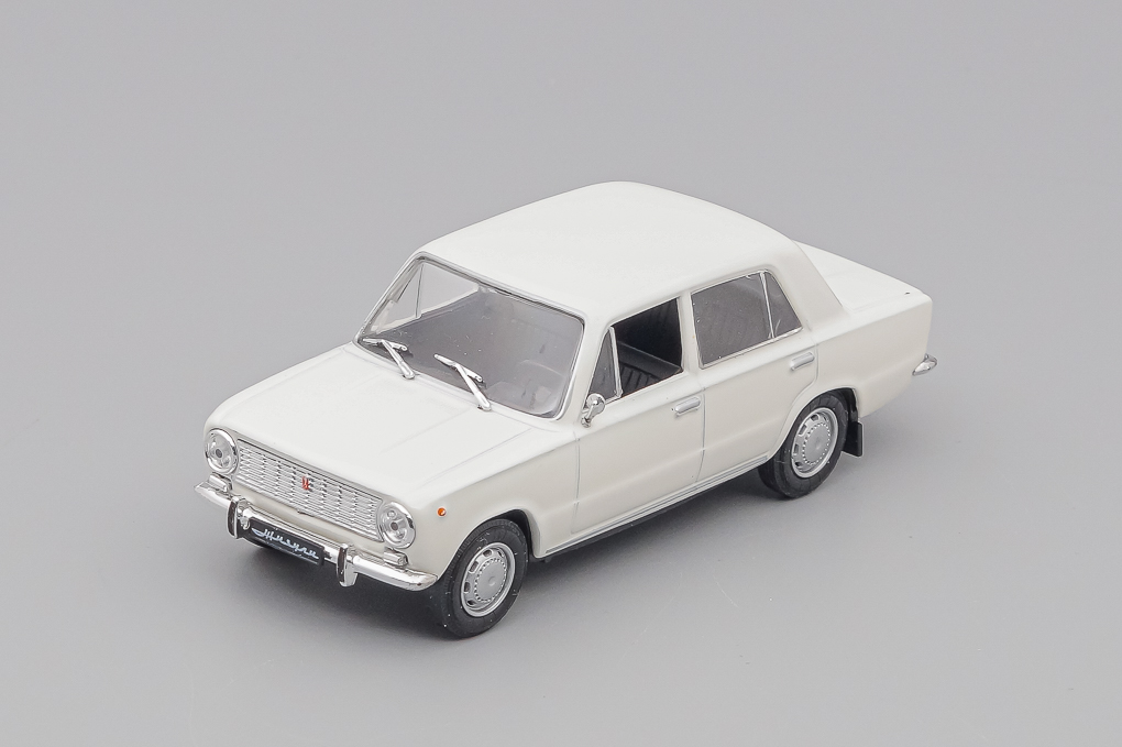 1:43 Волжский 2101 Жигули, Автолегенды СССР 25, белый (Маэстро) - AL025-X9