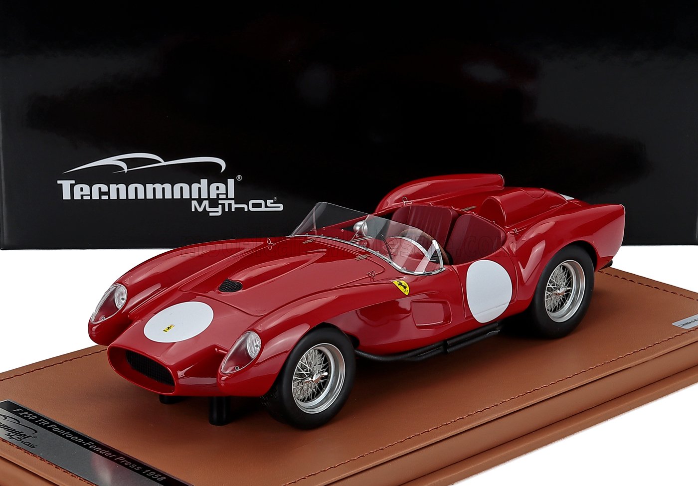 1:18 FERRARI 250tr 3.0l V12 Pontoon Fender Testarossa Spider Press Version Clienti Corsa (1958), Red White - TM18-254N