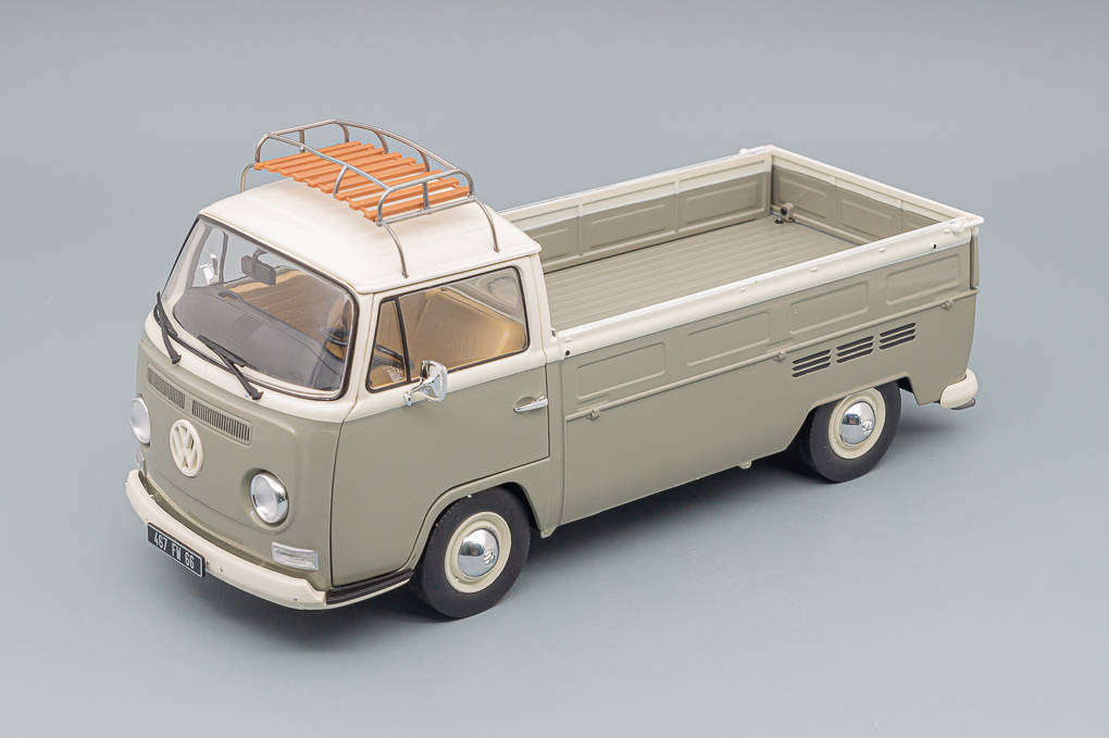 1:18 (Уценка!) VOLKSWAGEN T2 pick up (1968), grey creme - S1809402-Z1