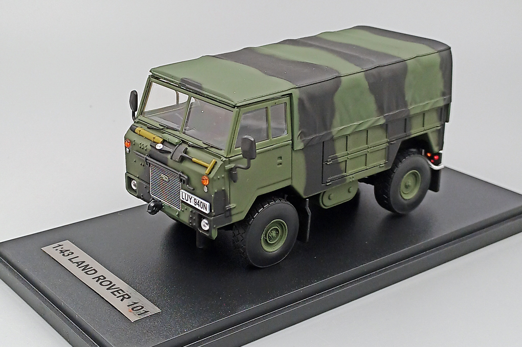 1:43 LAND ROVER 101 Forward Cotrol (1968-1978), green / black camouflage - CM409A