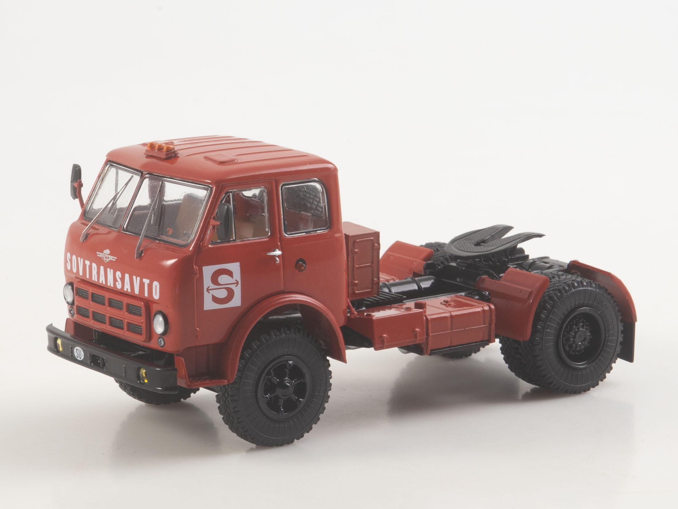 1:43 МАЗ-504А SovTransavto седельный тягач, красный - SSM1640