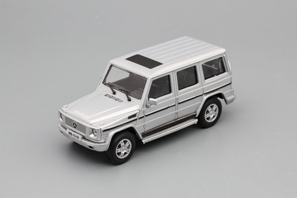 1:43 MERCEDES-BENZ G-Class G500, silver - 4-53350