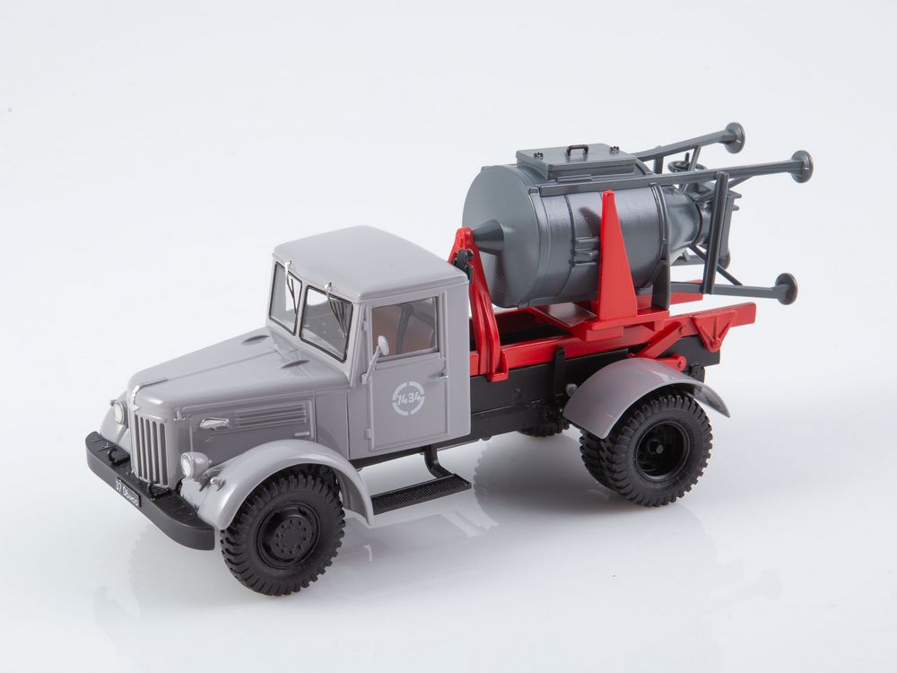 1:43 Цементовоз на шасси Минский-205, серый - 0257MP