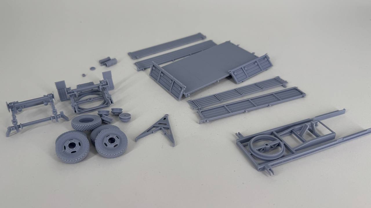 1:43 Сборная масштабная модель прицепа ГКБ-819 с обычными бортами - LR-430058