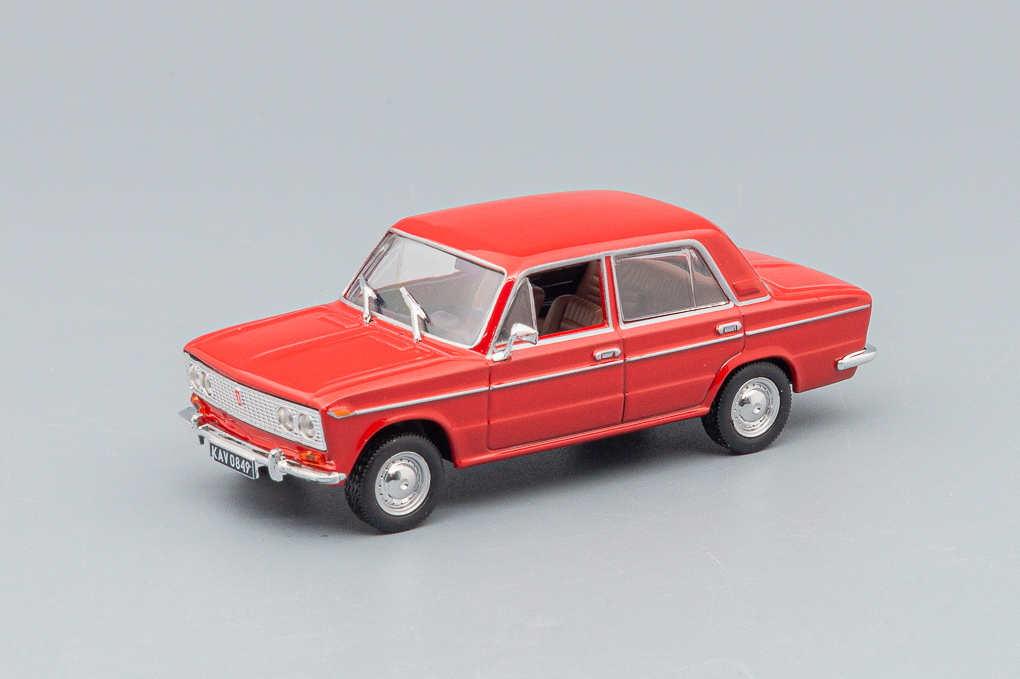 1:43 Волжский 2103 / ŁADA 1500 (1974), Kultowe Auta 4, красный - kul004