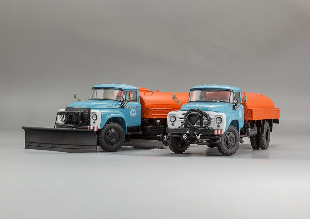 1:43 Комплект из двух Автомобилей Поливомоечных ПМ-130Б - 1973 г. Москва - 113047+113046