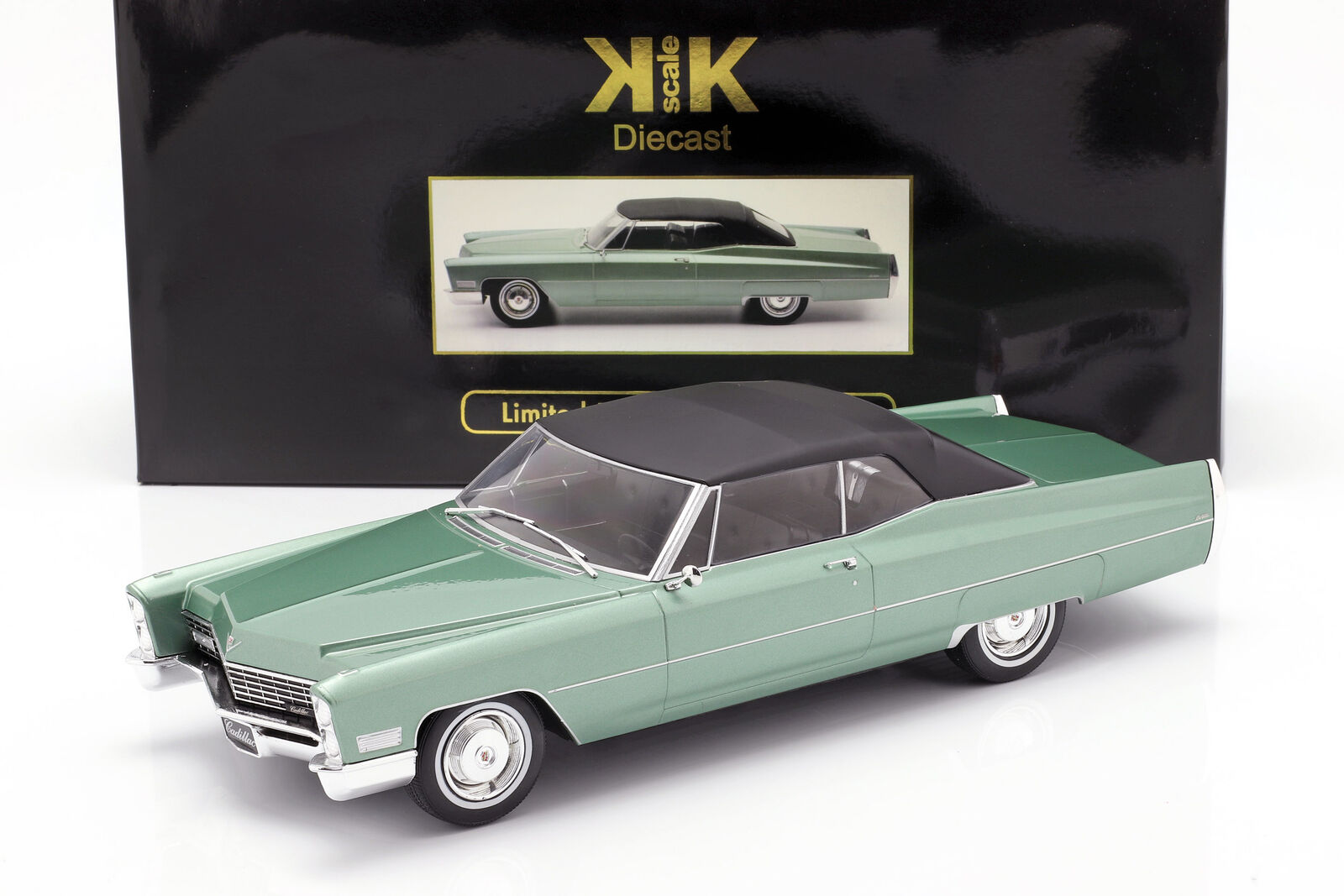 1:18 CADILLAC De Ville Cabriolet Soft-top (1967), Light Green Met - KK180315